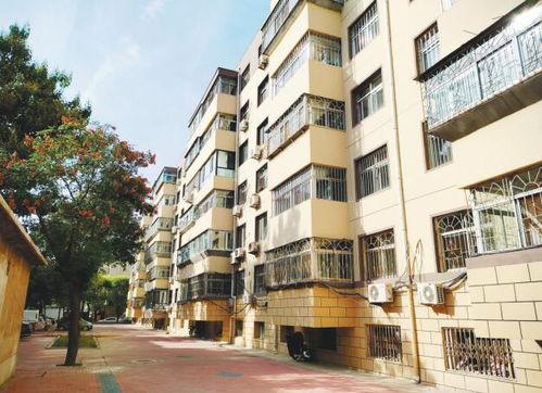 芬芳小区吃瓜,一场吃瓜盛宴背后的邻里温情  第2张