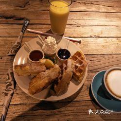 来宾壹漫咖啡吃瓜,揭秘网红咖啡店的幕后故事 第3张 来宾壹漫咖啡吃瓜,揭秘网红咖啡店的幕后故事 第3张