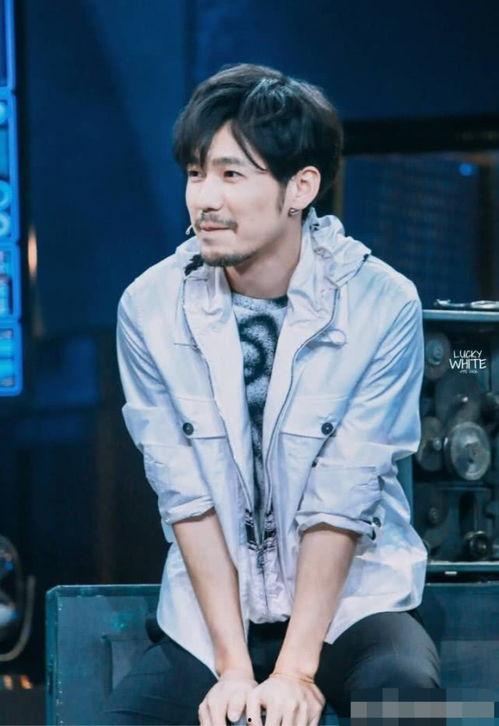 白宇吃瓜吃一半,揭秘娱乐圈幕后真相 第1张 白宇吃瓜吃一半,揭秘娱乐圈幕后真相 第1张