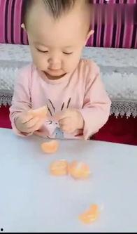 小孩搞笑视频吃瓜,小瓜娃子的欢乐食趣 第1张 小孩搞笑视频吃瓜,小瓜娃子的欢乐食趣 第1张