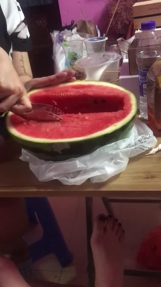 跑宿舍吃瓜,跑宿舍吃瓜,揭秘宿舍生活那些事儿 第1张 跑宿舍吃瓜,跑宿舍吃瓜,揭秘宿舍生活那些事儿 第1张